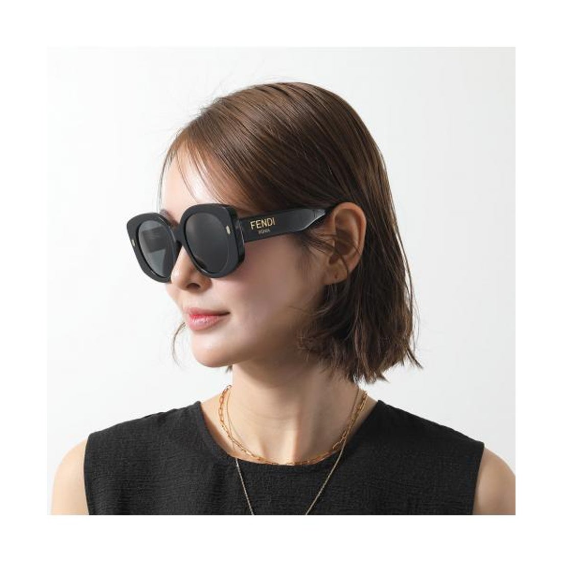 フェンディ FENDI FENDI サングラス ROMA ローマ FE40137F （01A