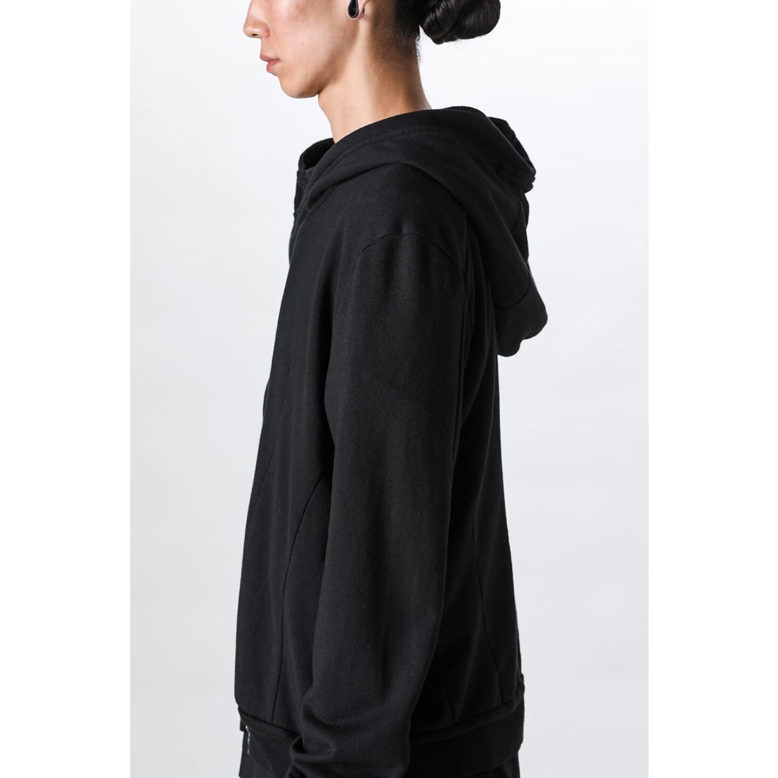 ユリウス JULIUS Cotton Modal Sweat Zip Up Hoodie（BLACK） -FASCINATE