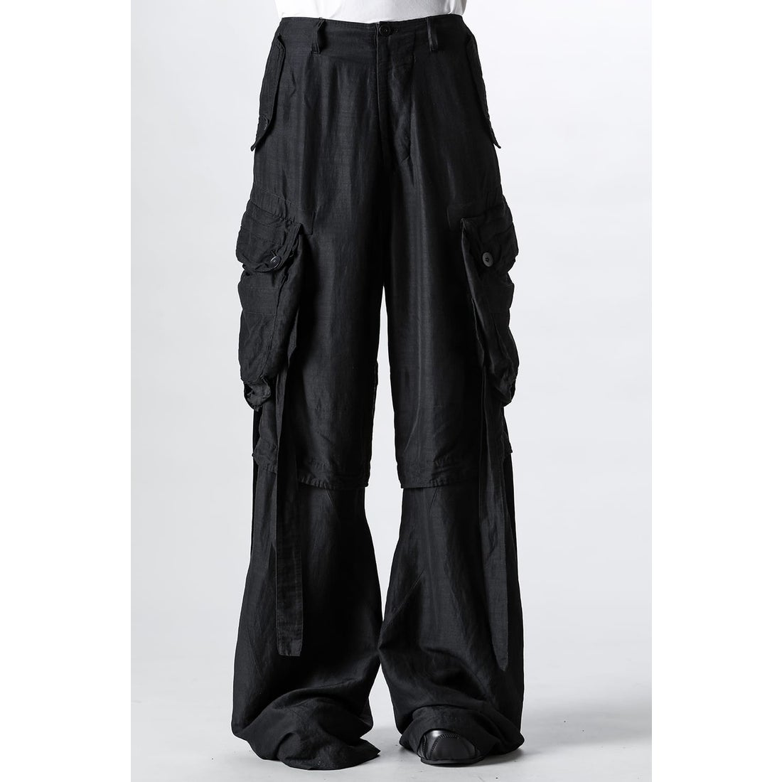 ユリウス JULIUS Rayon Ramie Cloth Wide Gasmask Cargo Pants（BLACK