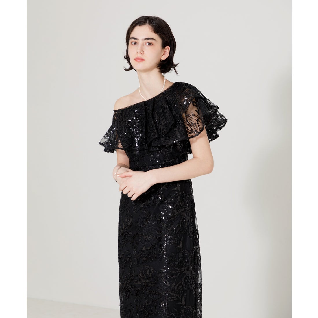 レジャ Leja フリルオフショルダースパンコールウェストマークスリット