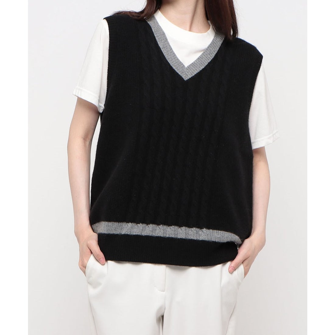 LANVIN SPORT Vネックカシミヤニットベスト -デサントストア-DESCENTE