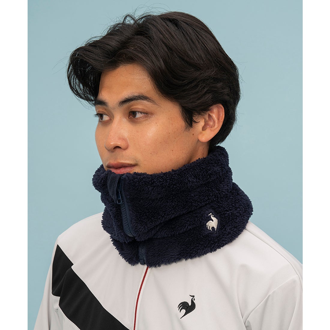 le coq sportif フロントファスナーボアネックウォーマー -デサント