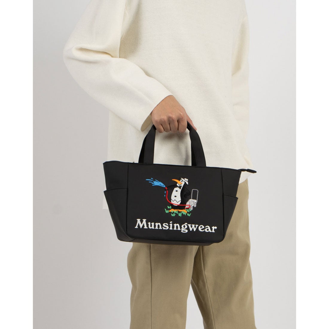 マンシングウェア MUNSINGWEAR グリーンキーパーペンギンデザイン