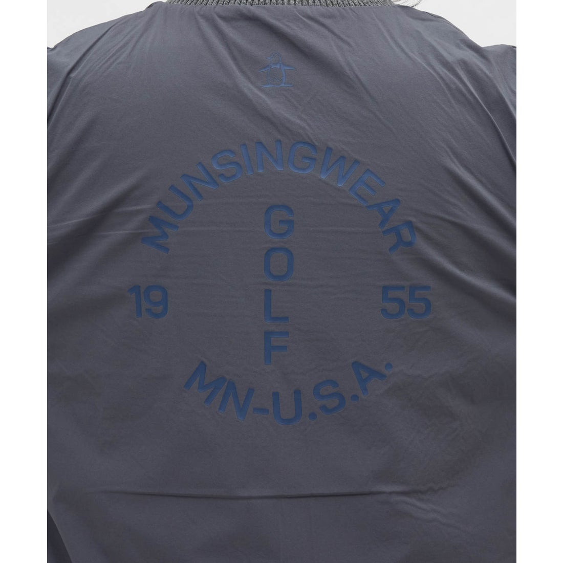 マンシングウェア MUNSINGWEAR 防風ストレッチリバーシブルVネック