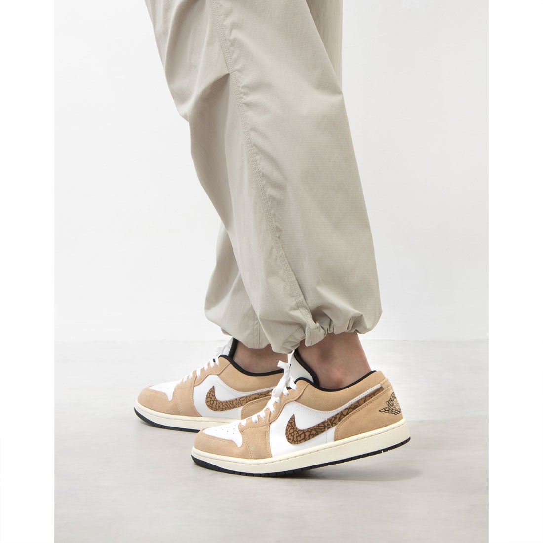 ナイキ NIKE エア ジョーダン 1 ロー SE AIR JORDAN 1 LOW SE シューズ