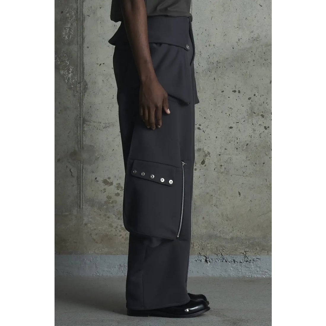 Omar Afridi Totem Cargo Trousers Cardi Knit （SLATE） - Osaka