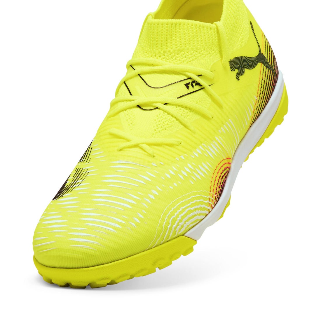 PUMA プーマ フューチャー 8 マッチ TT(イエロー×ブラック×ピンク
