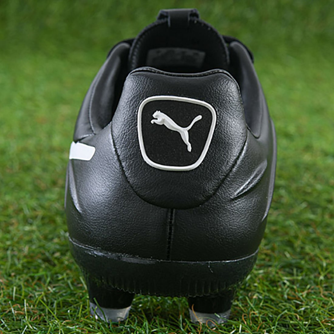 PUMA プーマ キング プラチナム 21 HG/AG(ブラック×ホワイト) 106597
