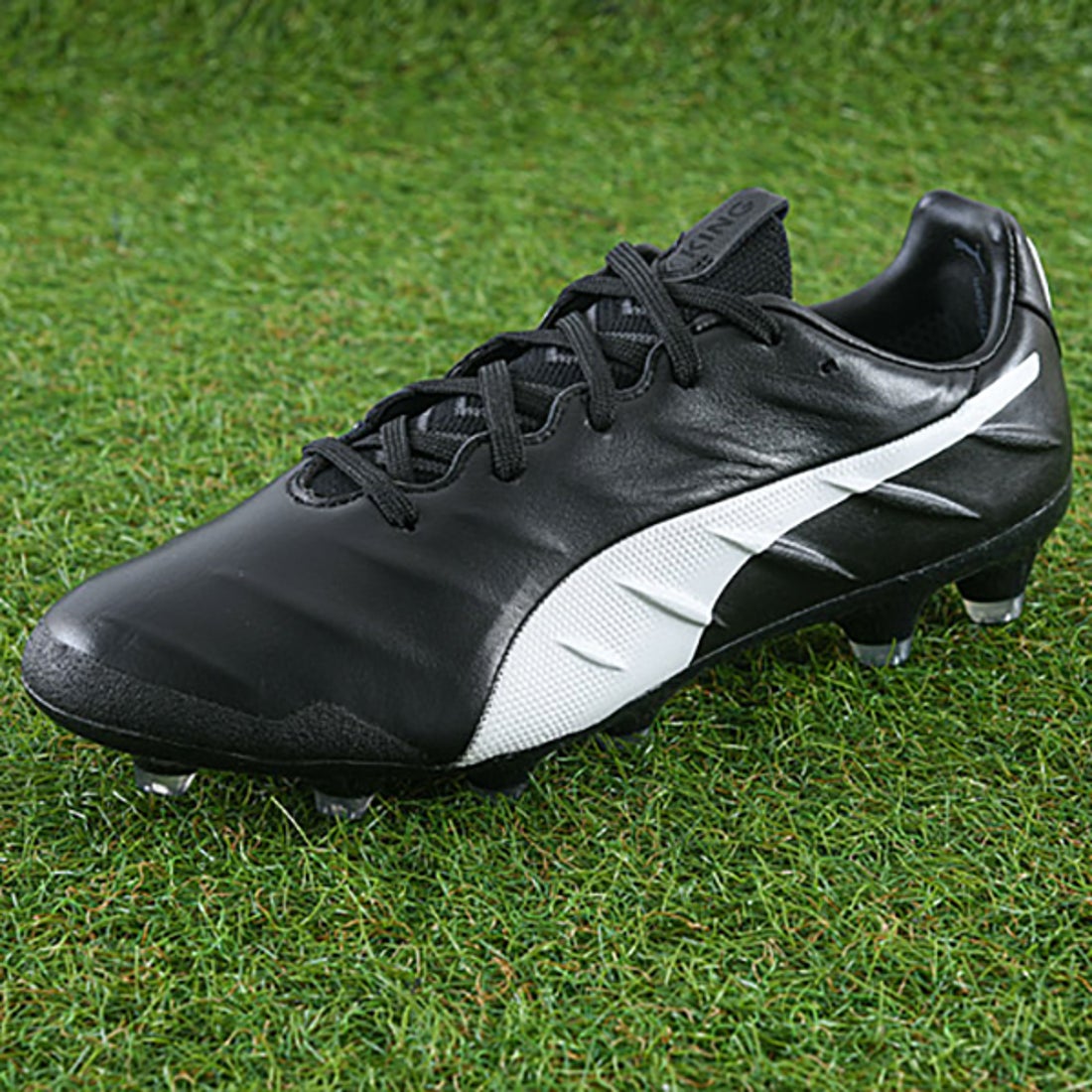 PUMA プーマ キング プラチナム 21 HG/AG(ブラック×ホワイト) 106597