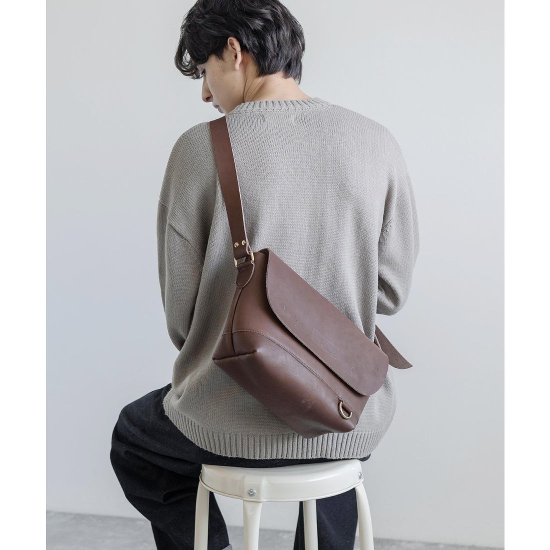 ロッキーモンロー Rocky Monroe ショルダーバッグ メッセンジャー 本革