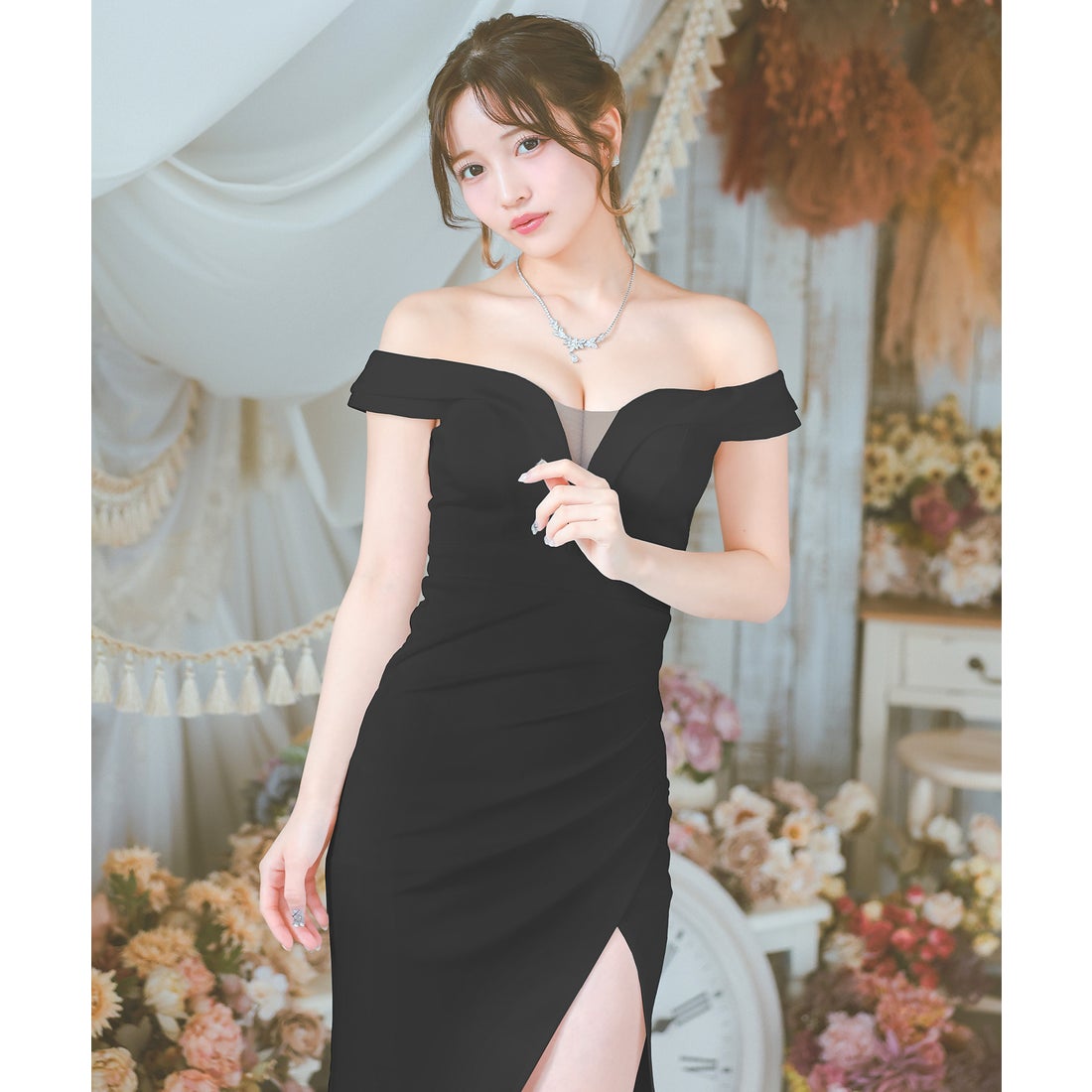 ティカ Tika キャバドレス オフショルダー 谷間見せ バストシースルー