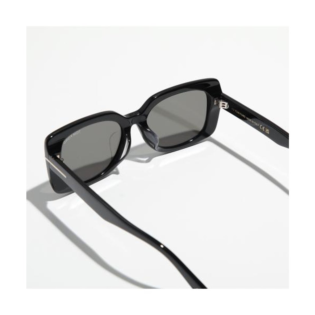 TOM FORD ブラックスクエアサングラス ケース付き TOM FORD ブラック