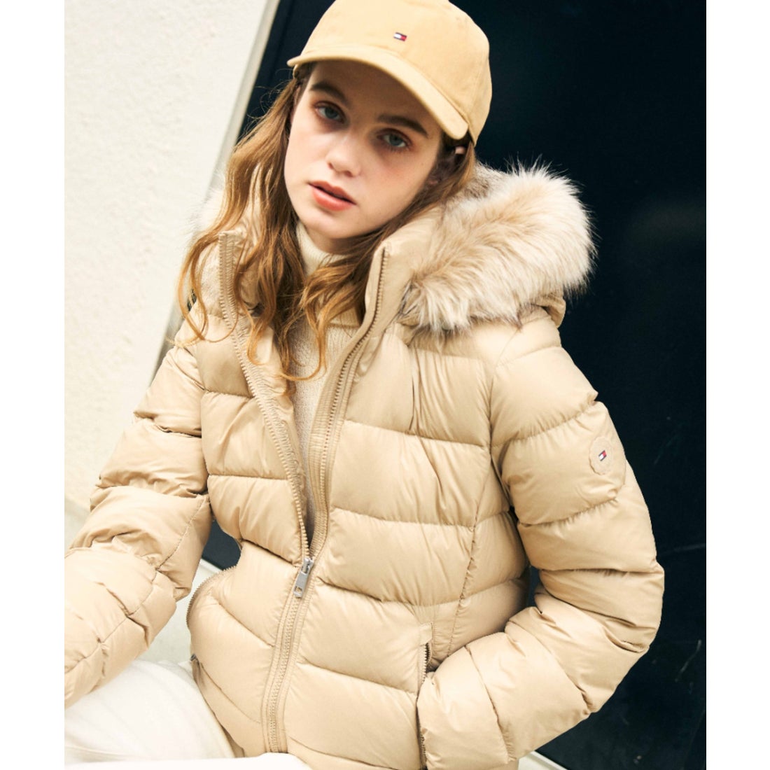 トミー ヒルフィガー TOMMY HILFIGER イミテーションファー付きグロス
