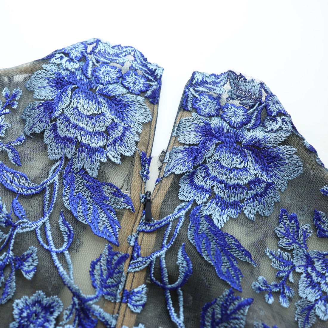 タダシショージ TADASHI SHOJI ☆エレガントなブルーフローラル刺繍ゅ