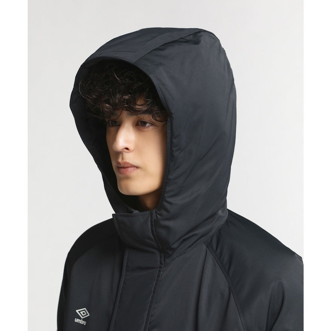 umbro 中綿ロングコート｜保温・防風・はっ水 -デサントストア