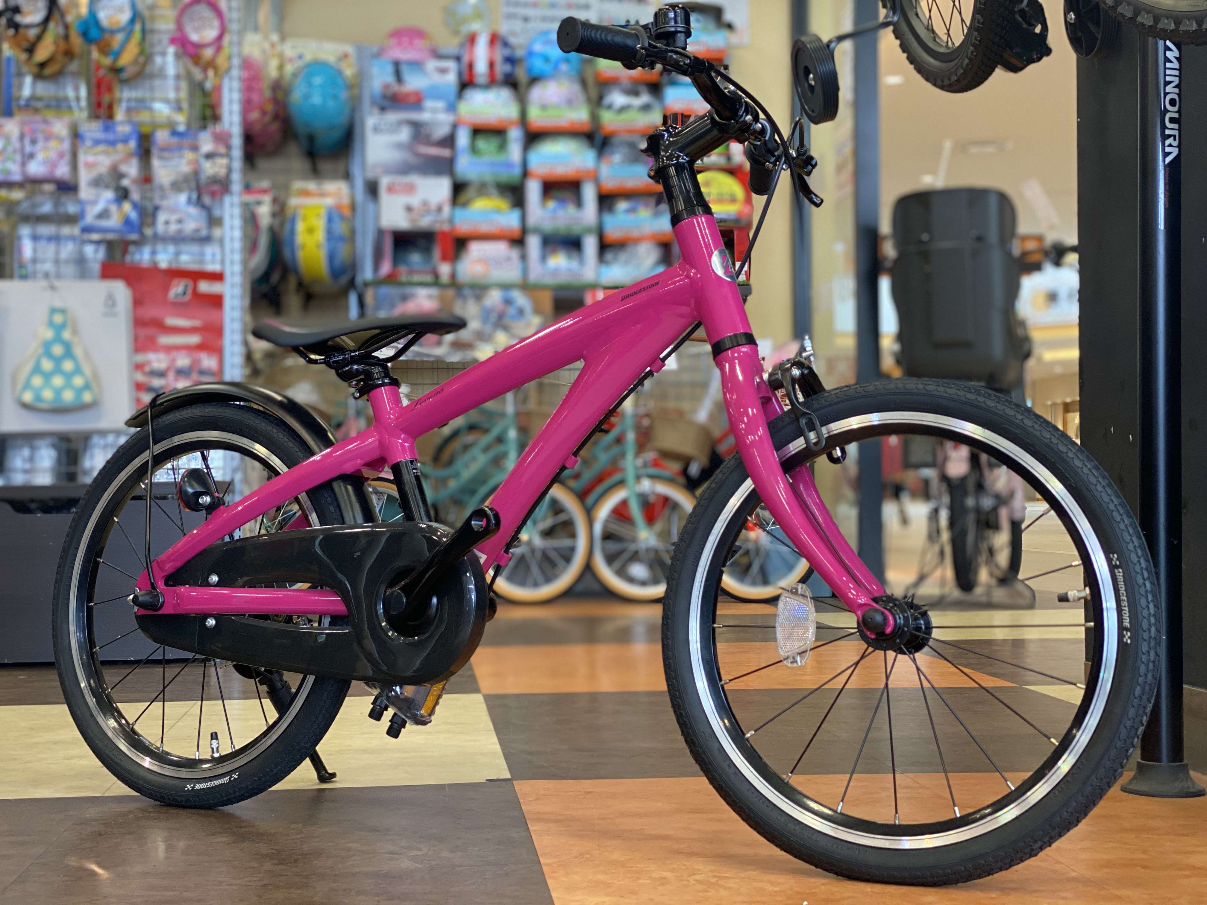 ブリヂストン レベナ 18インチ（直接引き取り限定） ブリヂストン