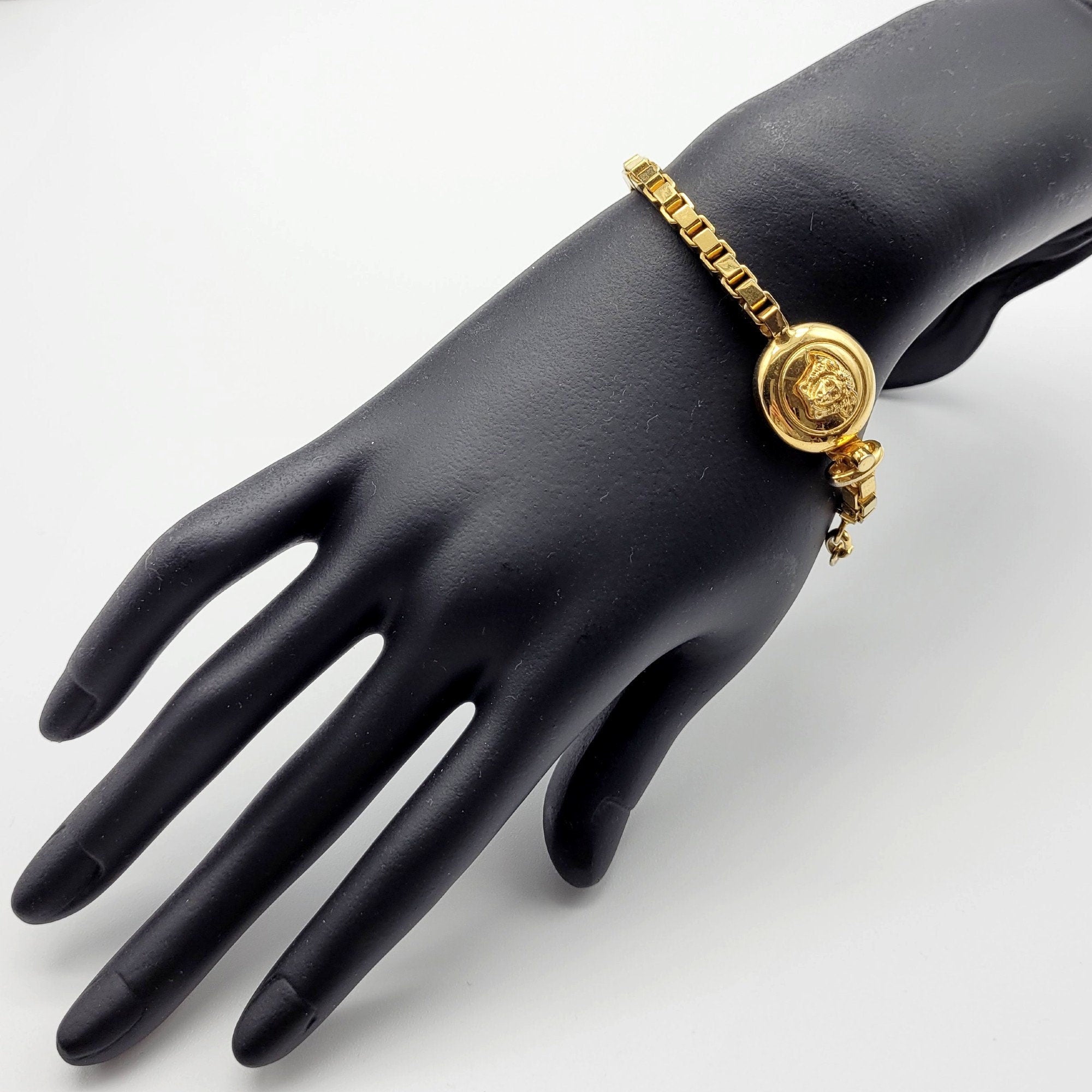 Vintage Gianni Versace medusa head Bracelet – Secondista