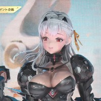 勝利の女神：NIKKE』「モダニア」等身大フィギュアお披露目！しかし