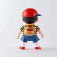 MOTHER2 ギーグの逆襲』主人公「ネス」がソフビ人形に！ふつうのバット