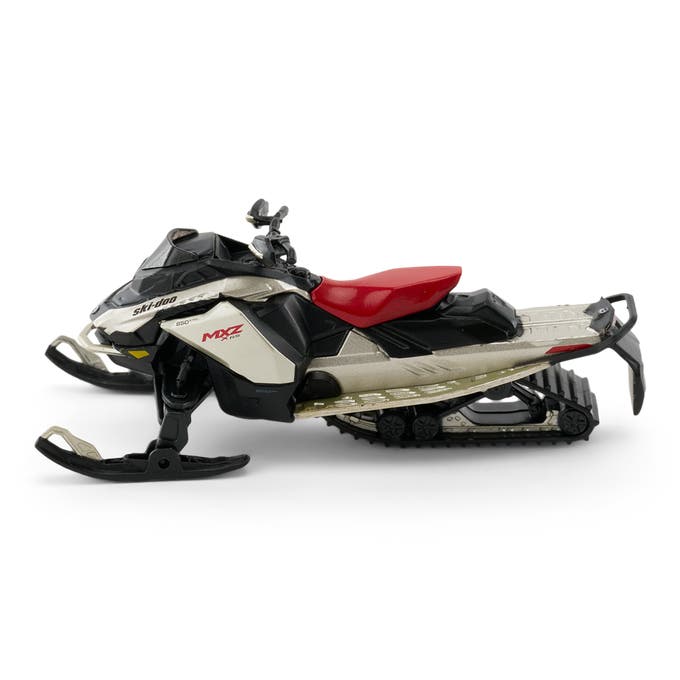 Ski-Doo 1:32 Scale MXZ X-RS White Snowmobile B10776 - Snowmobile