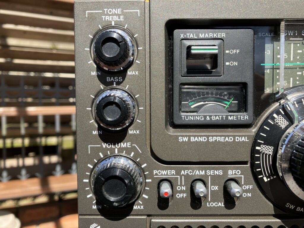 ソニー ICF-5900 – アナログBCLラジオの金字塔 | 【昭和レトロ