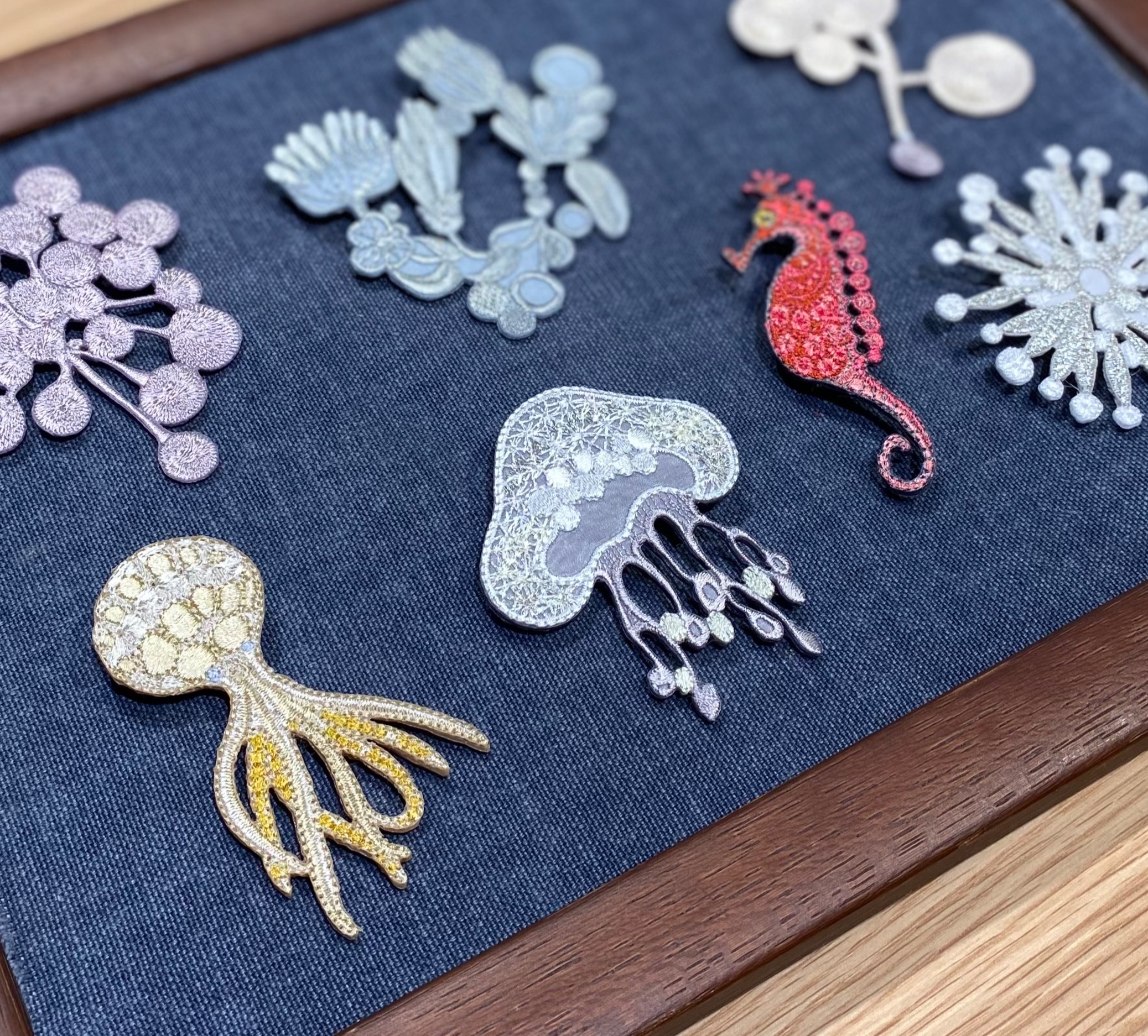 刺しゅうアートアクセサリー🪡 | 飛行船スタイル | 大丸心斎橋店公式