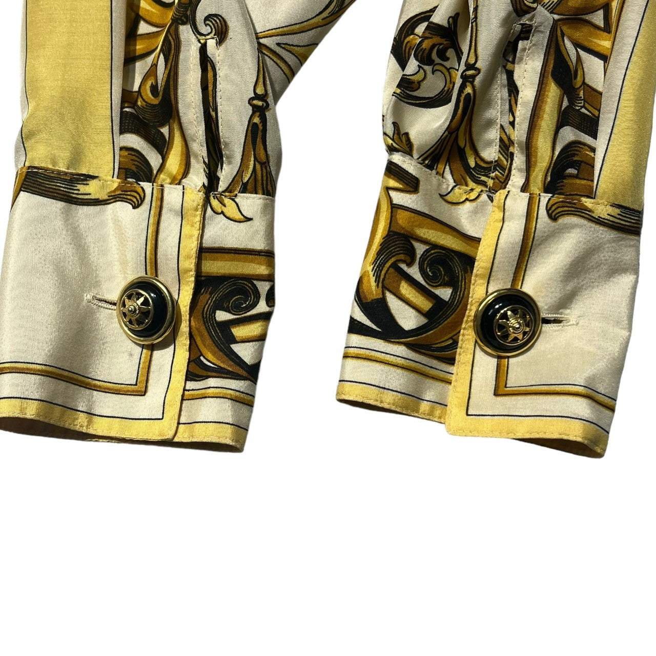 GIANNI VERSACE(ジャンニヴェルサーチ) 90's scarf silk shirt 金