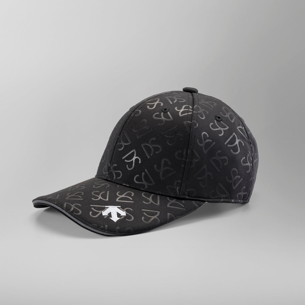 デサントゴルフ】モノグラムエンボスキャップ（取り外し式HEATNAVI
