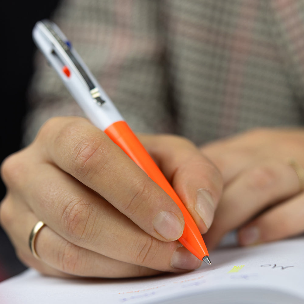 シュナイダー Schneider 4色ボールペン 多色ボールペン M 中字 テイク4