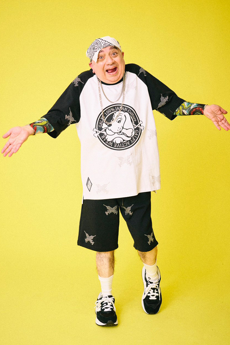 GALFY (ガルフィー)ピカピカ注射器ラグラン Tee BLACK / ロック