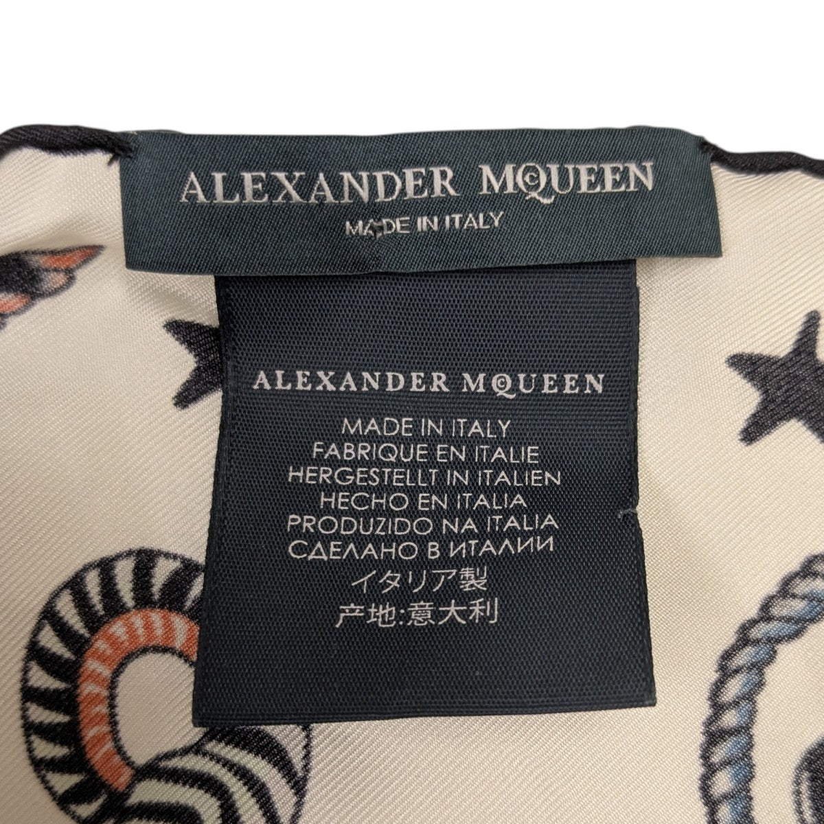 ALEXANDER McQUEEN(アレキサンダーマックイーン) スカルシルクスカーフ
