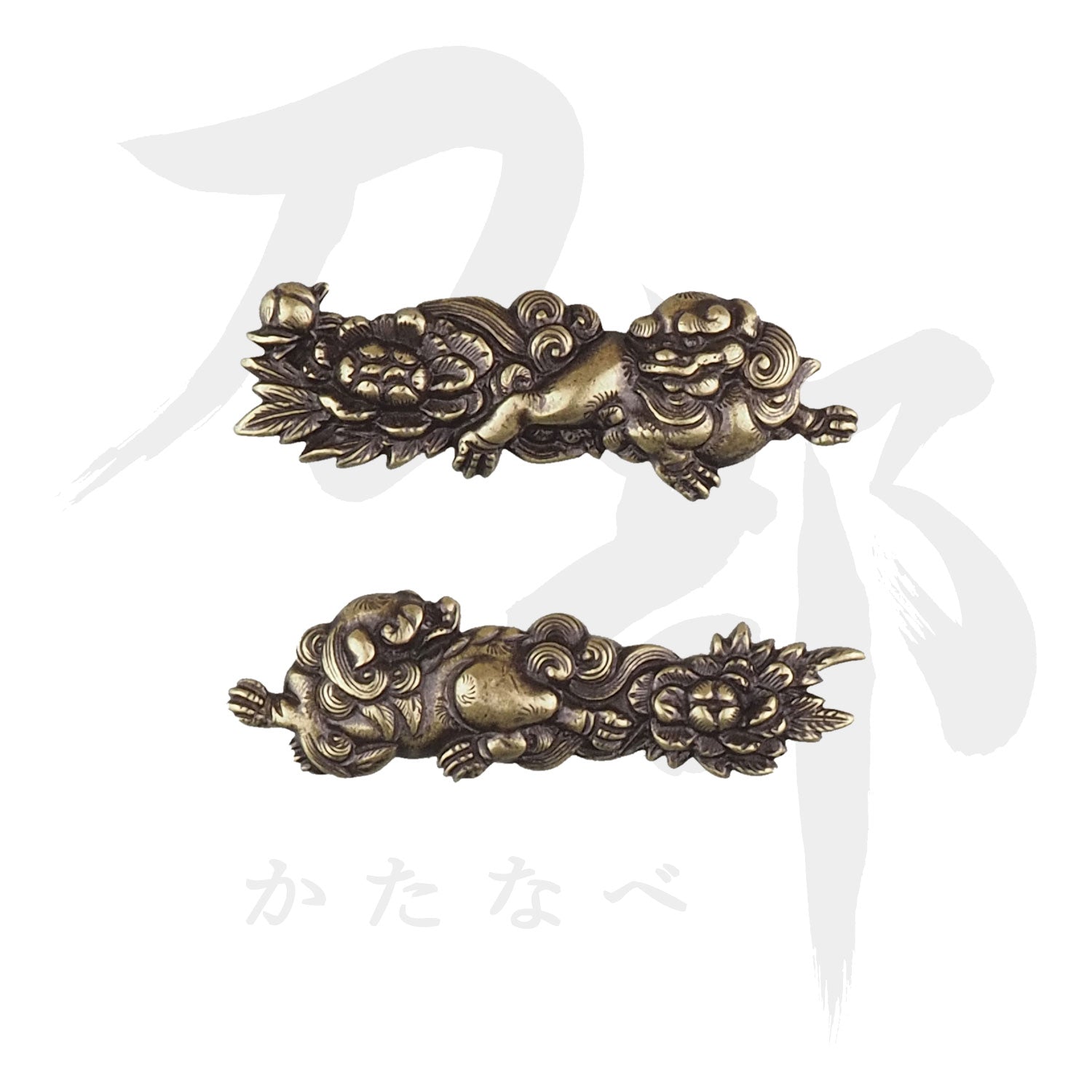 真鍮地 牡丹獅子図目貫｜現代物金具の販売 刀部 かたなべ – 刀部