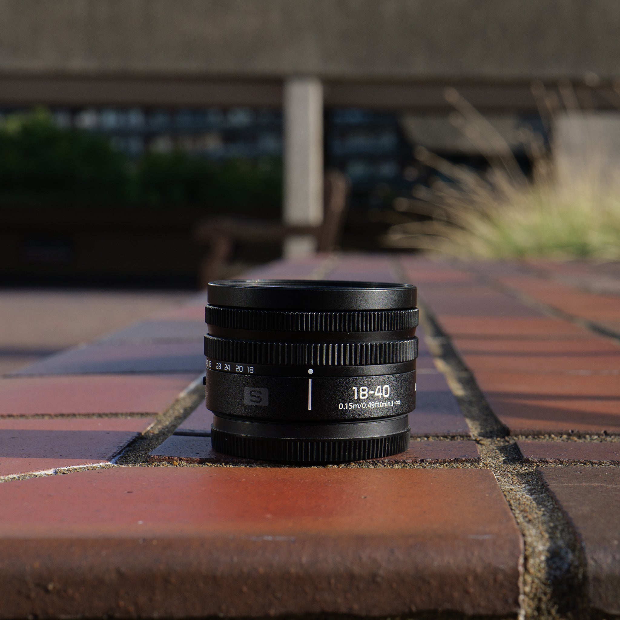 Panasonic LUMIX S Series 18-40mm F4.5-6.3 L-Mount Lens - S-R1840
