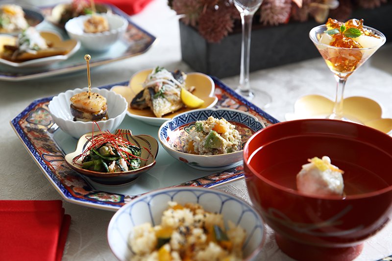 錦雲母金彩あめ釉【瓢型小皿】｜有田焼なら賞美堂本店オンラインショップ
