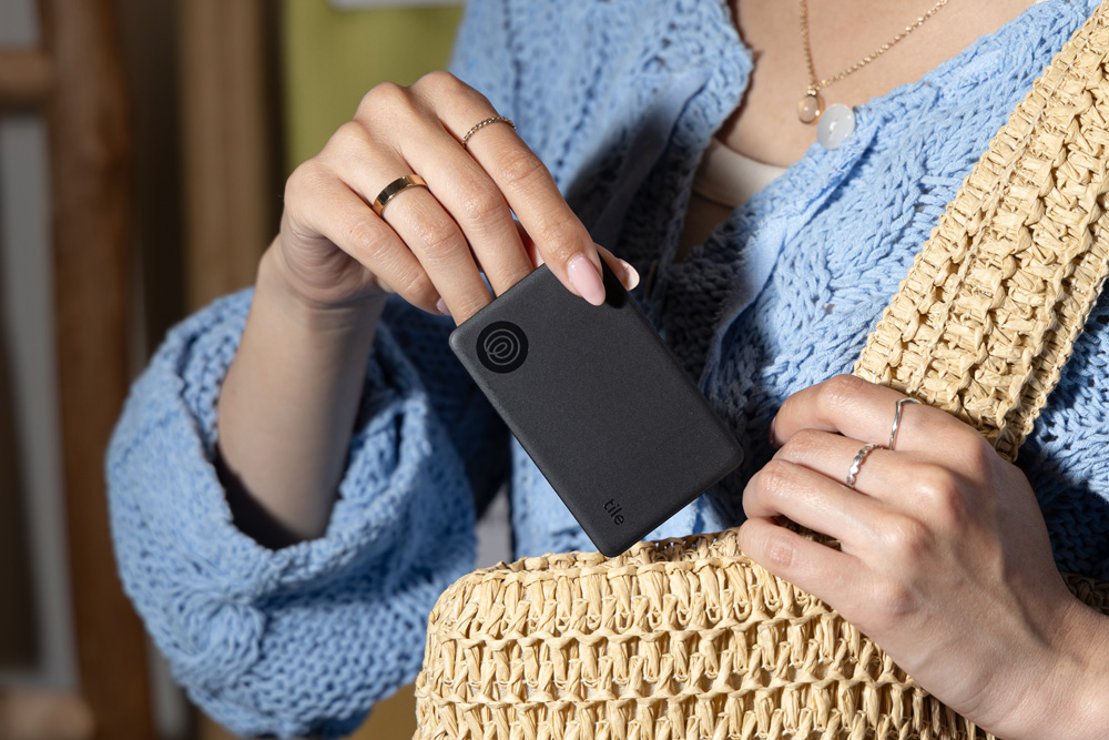 35%OFFセール】Life360 Tile Slim (2024) ブラック/電池交換不可(最大