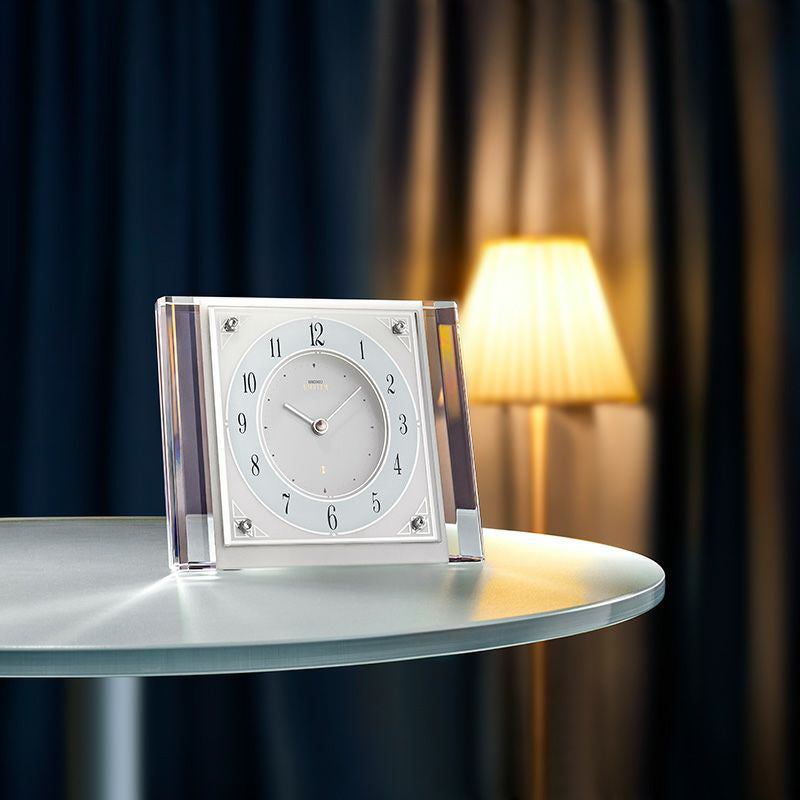 セイコー エムブレム 置き時計 HW565W クオーツ 電池式 クロック