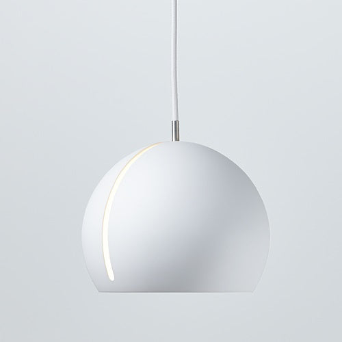 Tilt Globe 白シェード/白コード Φ200mm - YAMAGIWA OnlineStore