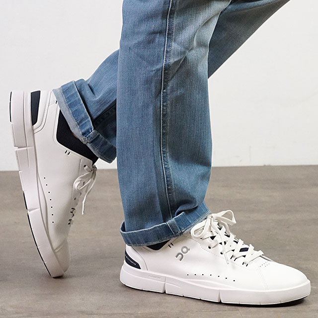 On（オン） 限定モデル スニーカー ザ ロジャー アドバンテージ M The