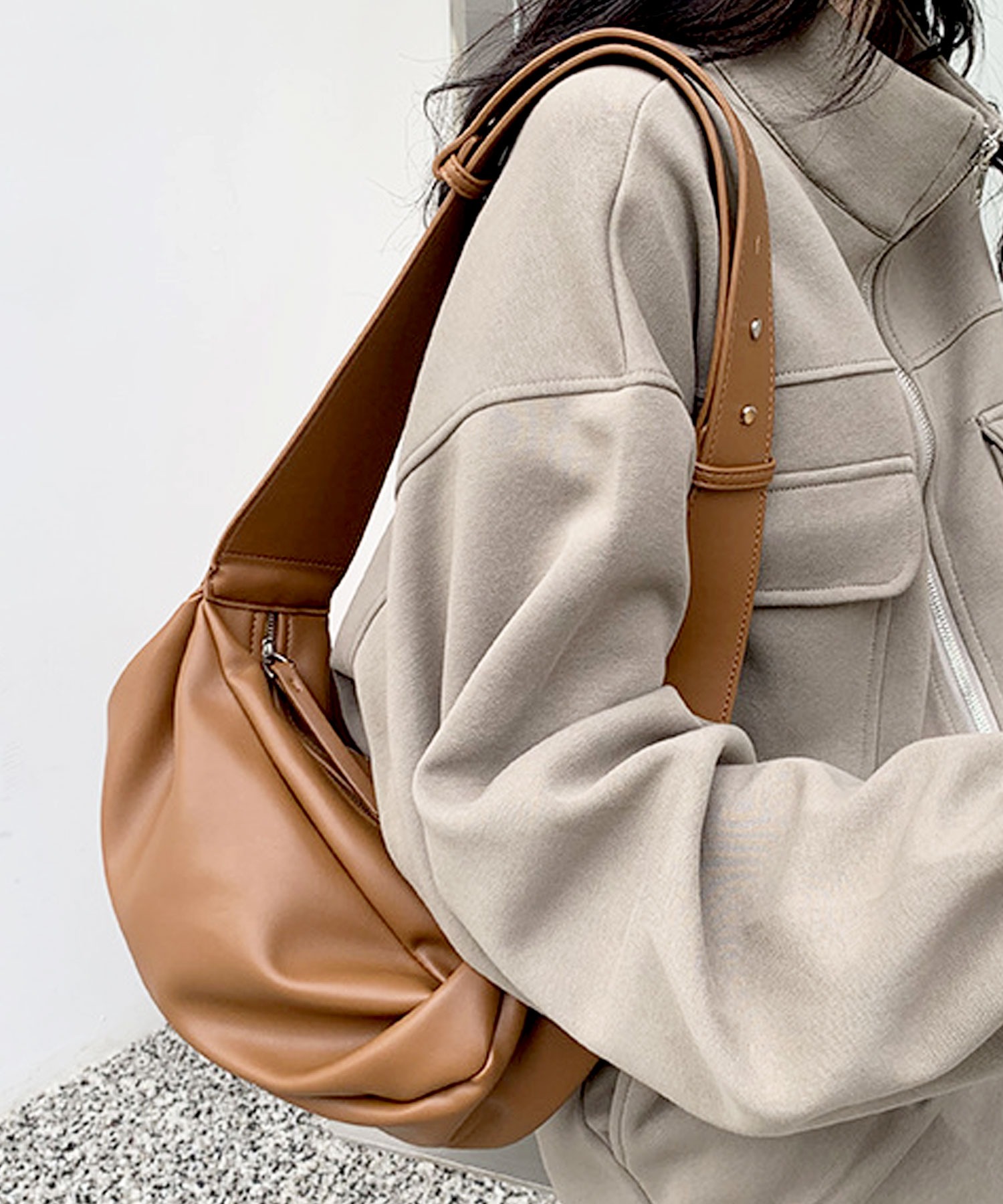 ショルダーバッグ レディース 斜めがけ 大人 軽量 大きめ 小さめ 大