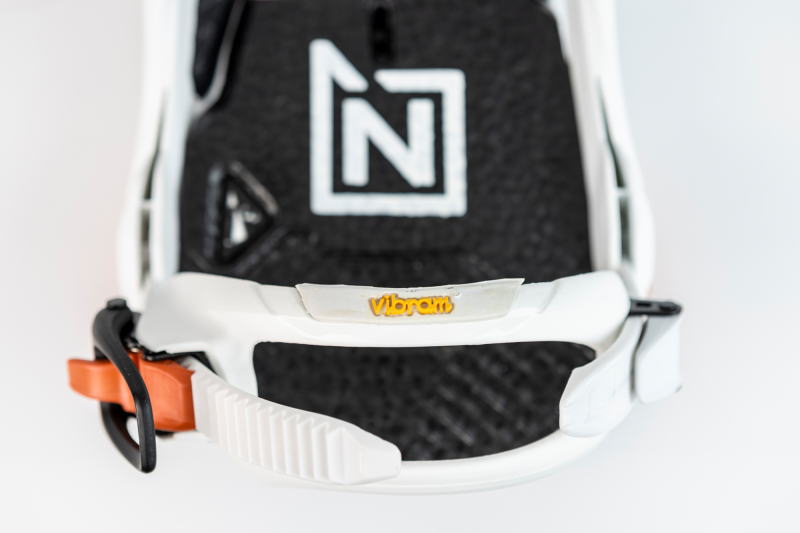 即納商品】 24-25 NITRO PHANTOM カラー:NITRO X VOLCOM Mサイズ