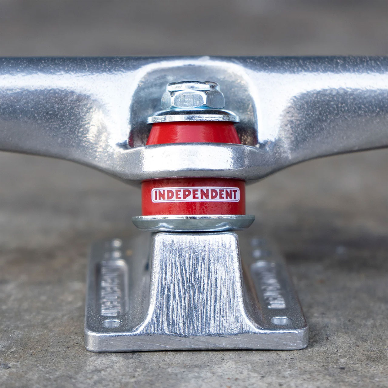 INDEPENDENT TRUCK COMPNY INDEPENDENT TRUCKS インディペンデント