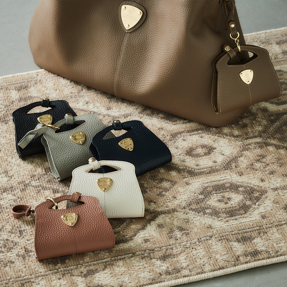 ATAO（アタオ） ATAO公式 elvyチャーム エルヴィ バッグチャーム