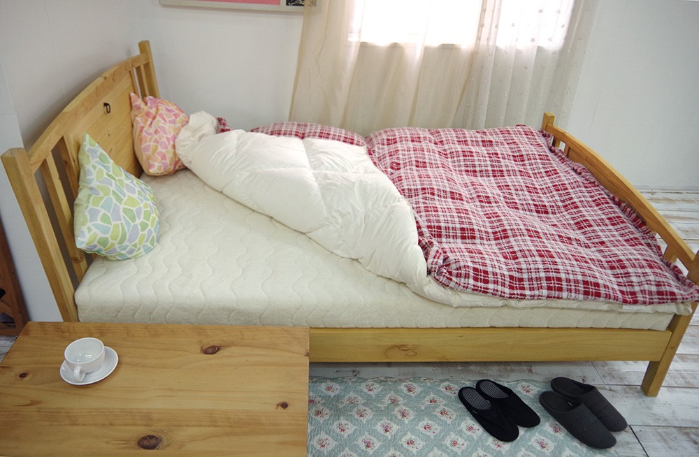 ナチュラルカントリー ダブルベッド フレームのみ パインすのこベッド