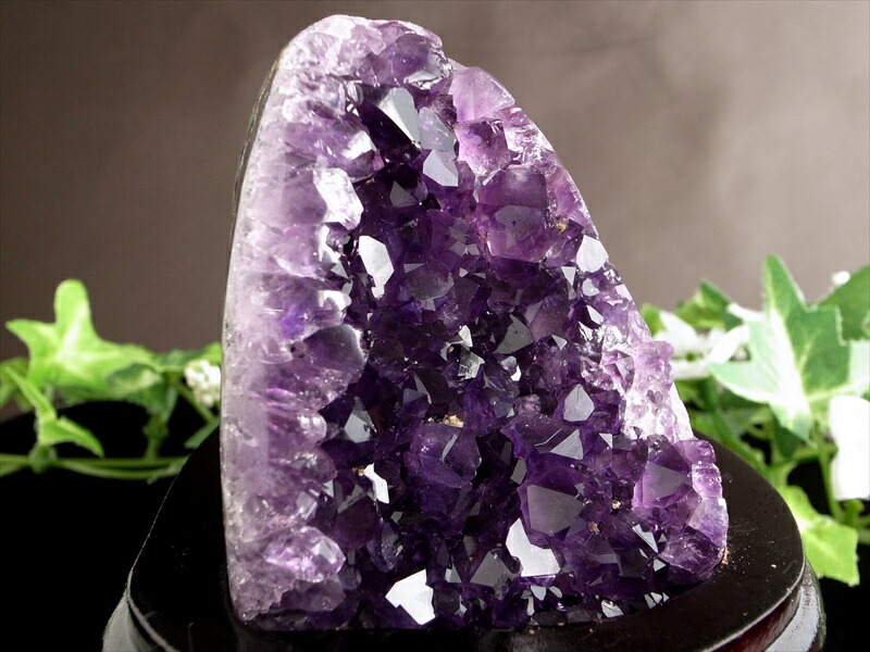 濃い紫 5A アメジスト クラスター スタンドタイプ 高さ100mm 重さ385g