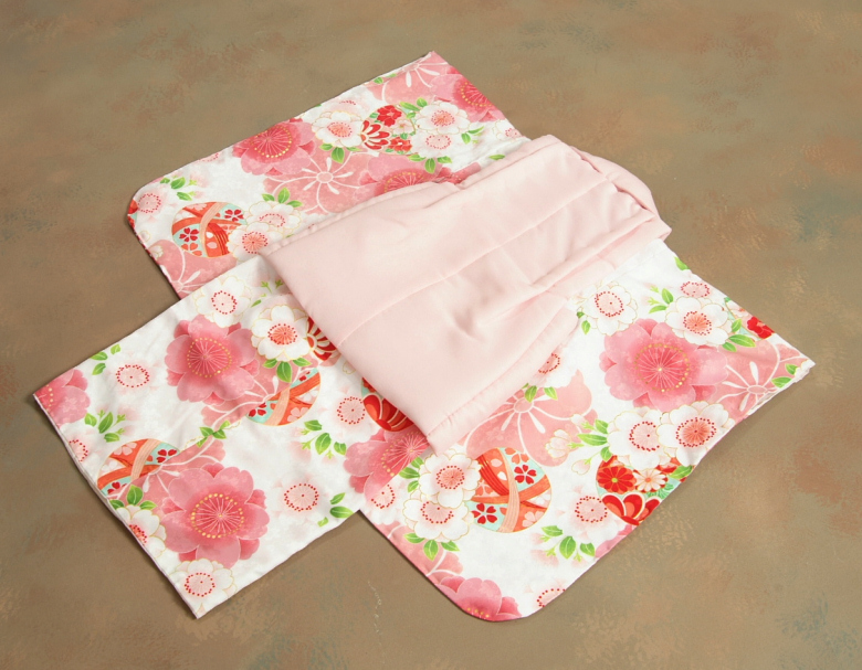 七五三 着物 3歳 女の子 被布セット 京都花ひめ 白地着物 被布ピンク