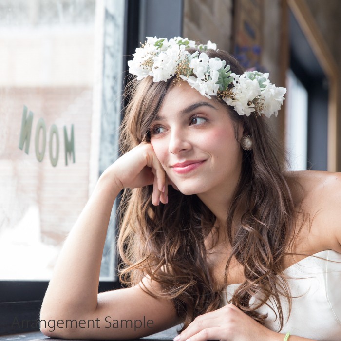 Hiila（イーラ） 花冠 花かんむり ブライダル かすみ草 ヘッドドレス