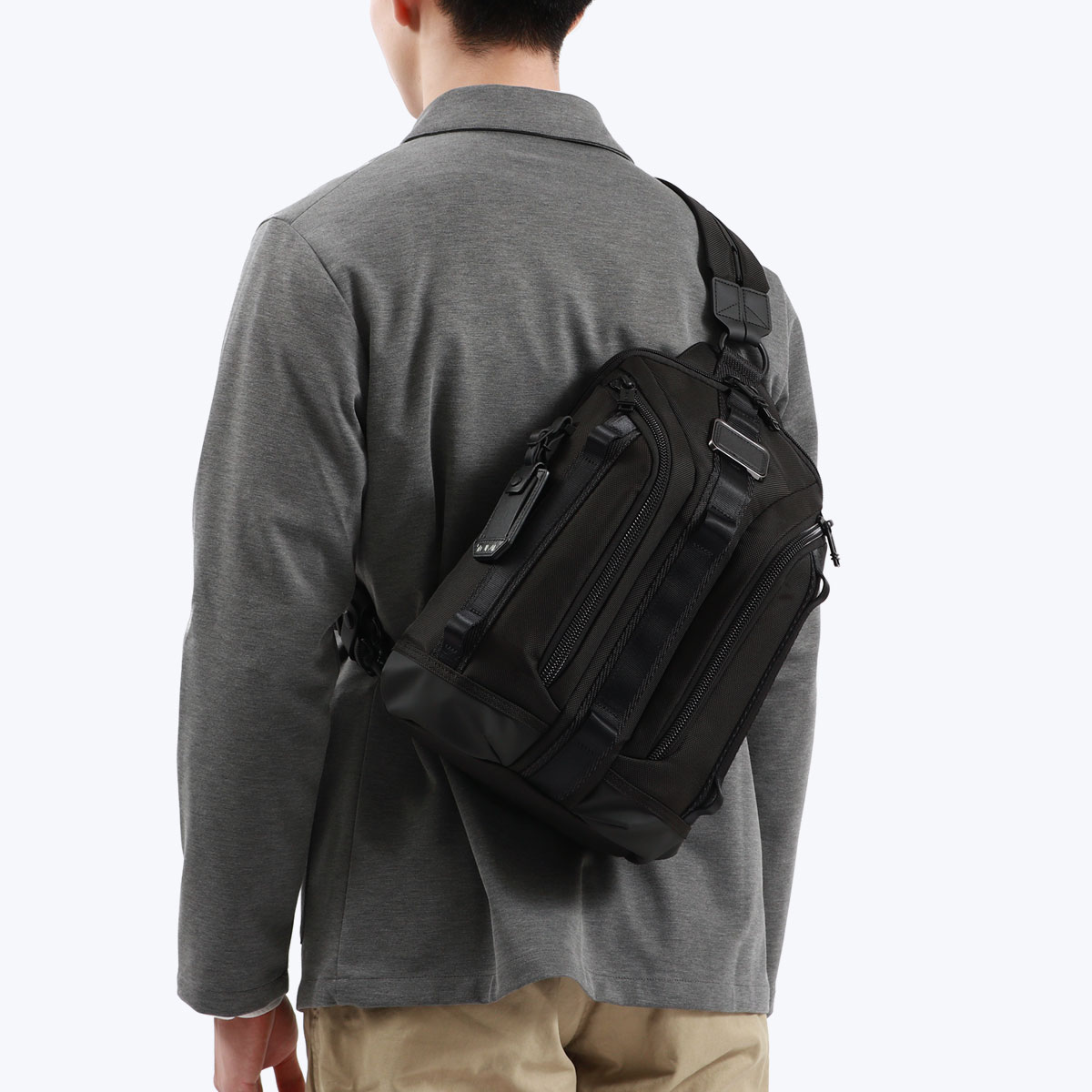 TUMI（トゥミ） 最大51%☆22・23日限定 正規品5年保証 ボディバッグ