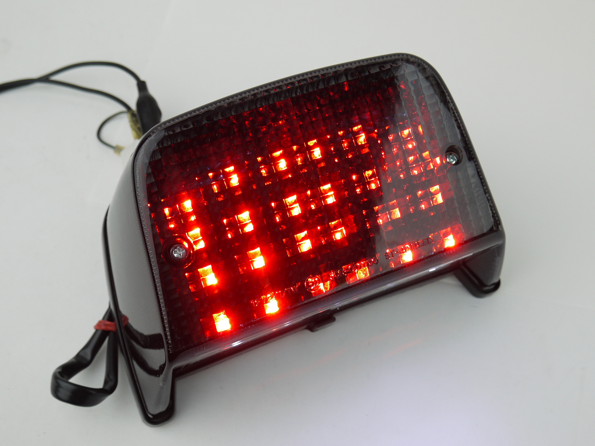 ゼファー400専用 LEDテールランプ スモークレンズ 89-95 Eマーク付き