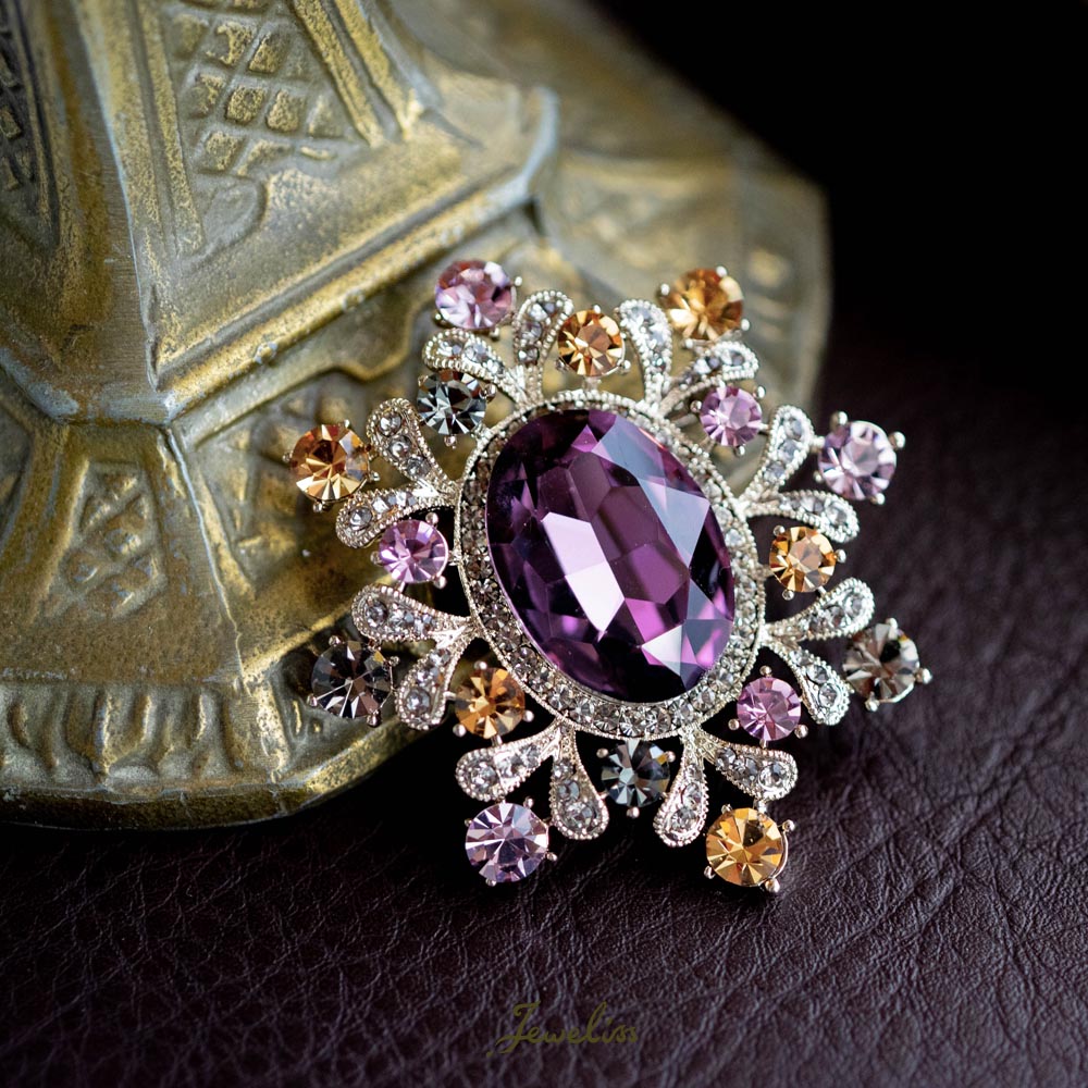 Jeweliss ジュエル ブローチ リーラ Leela クリスタル 紫 古希 喜寿