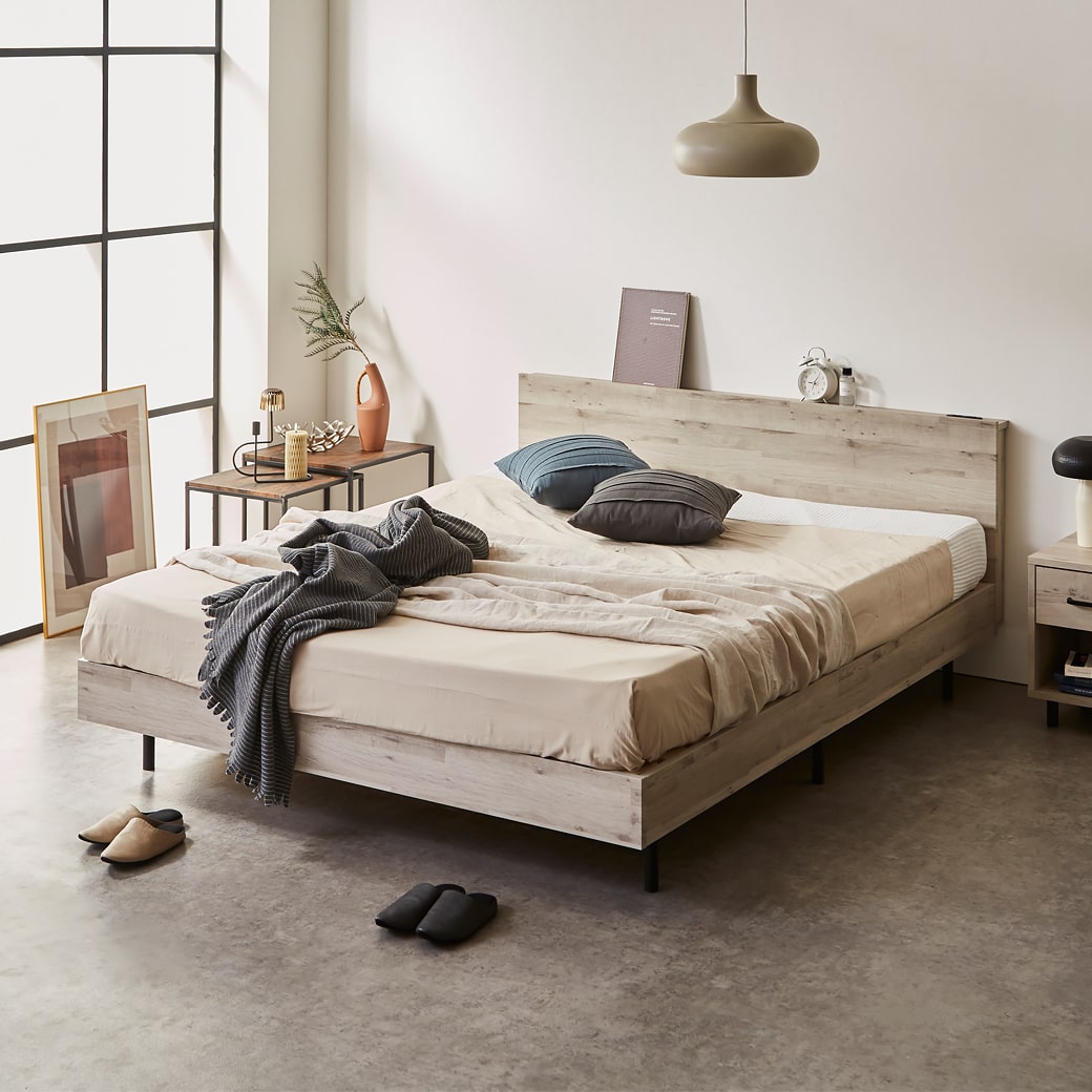 ネルコンシェルジュ 棚付きベッド ベッドフレームのみ クイーン 木製